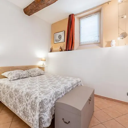 Appartamento Droit Au Port Par Dodo-a-cassis *