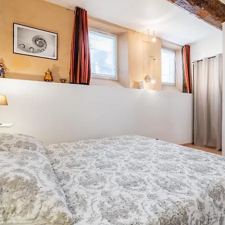 Droit Au Port Par Dodo-a-cassis *